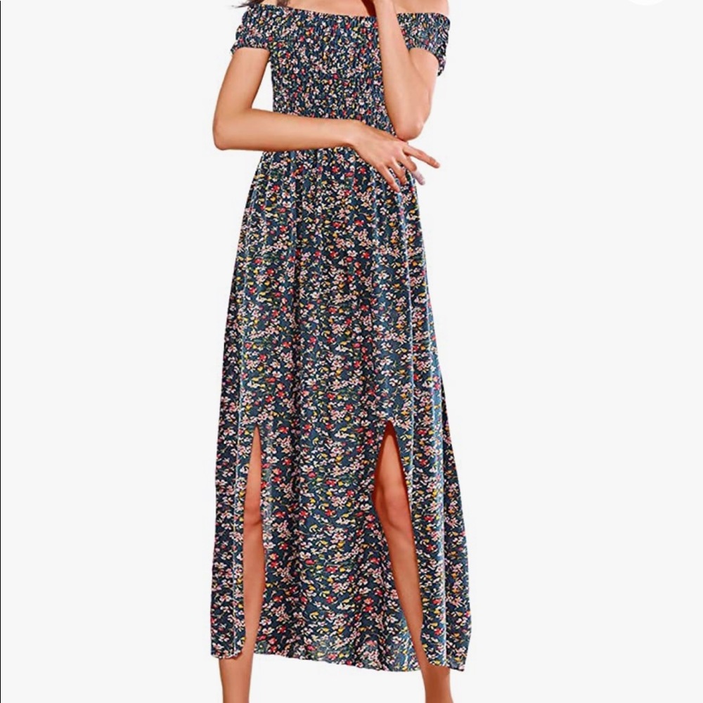 NWOT Off Shoulder Summer Maxi Dress